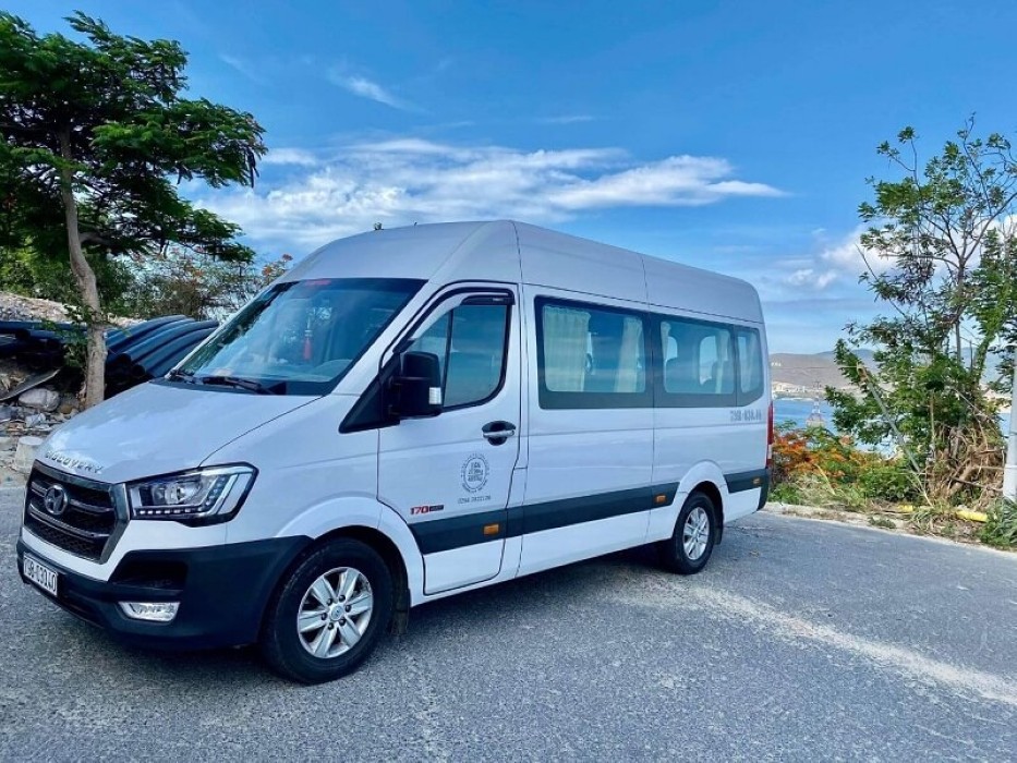 thuê xe 15 chỗ nha trang
