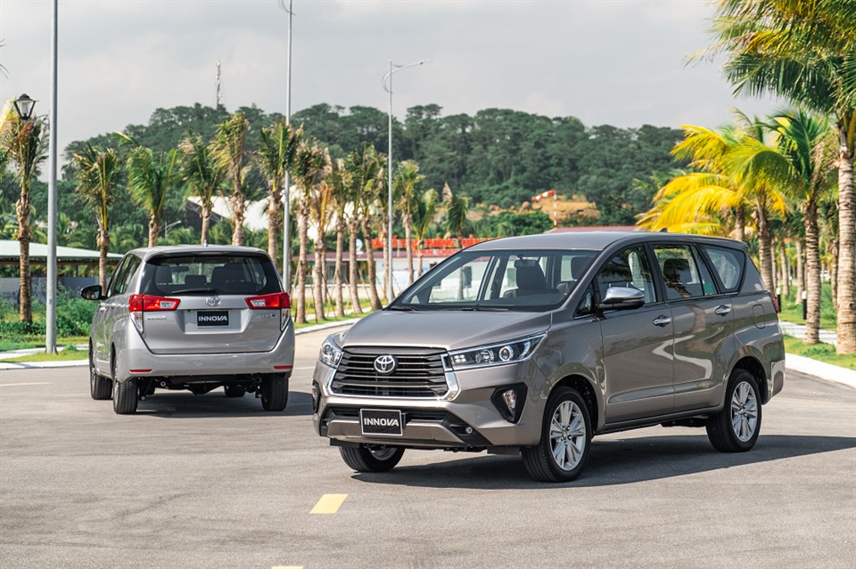 Thuê xe du lịch 7 chỗ nha trang