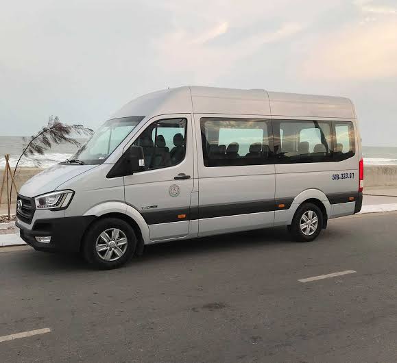 thuê xe du lịch 15 chỗ