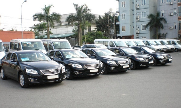 Thuê xe du lịch 4 chỗ