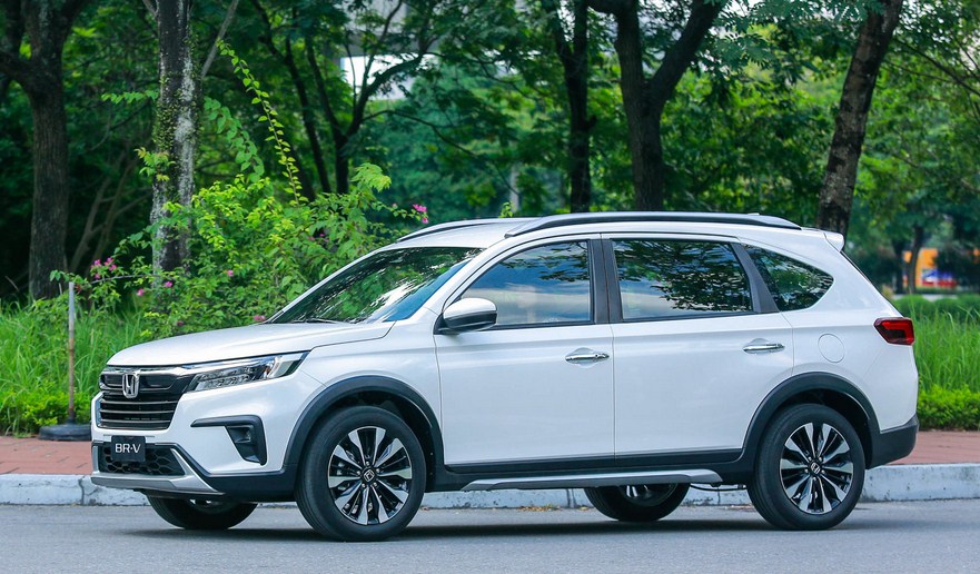 Xe 7 chỗ đi dốc lết